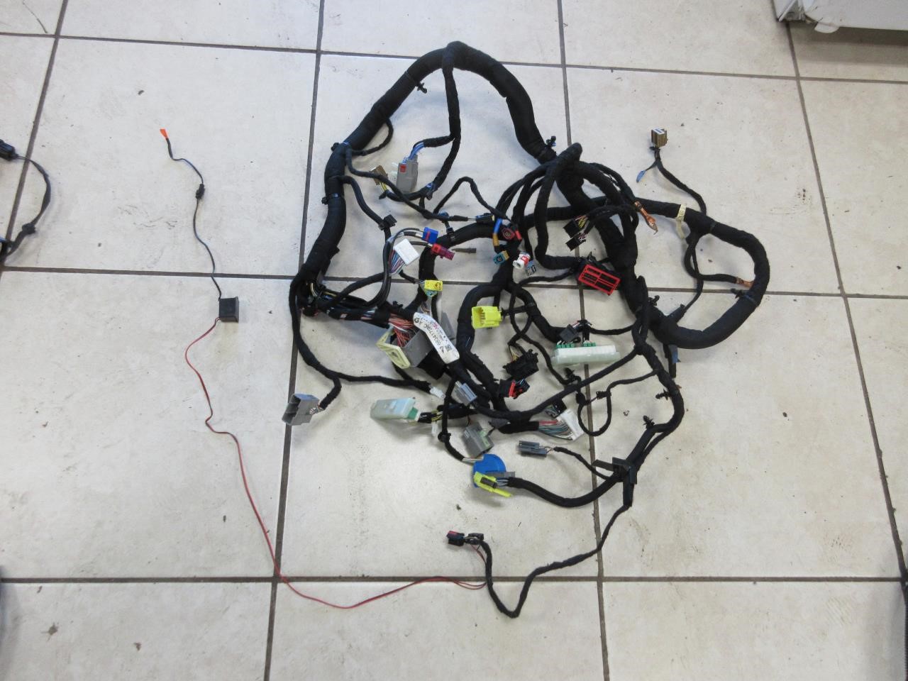 2018 Dodge Challenger OEM Instrument Panel Dash Wiring 68341729 