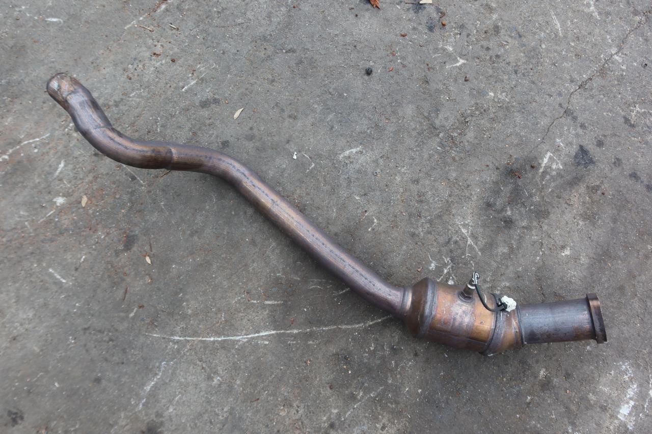 2016-2019 Dodge Challenger 5.7L OEM Left Driver LH Catalytic Converter 68276701