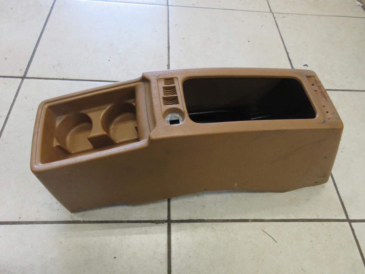 1987-1995 Jeep Wrangler YJ OEM Interior Center Console Tan 55025956