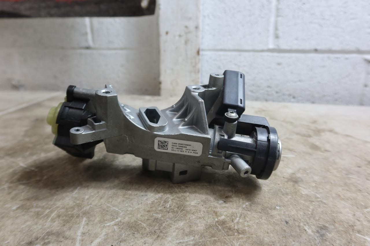 2007-2018 Jeep Wrangler JK JKU OEM Ignition Switch w/ Sensor 05057296