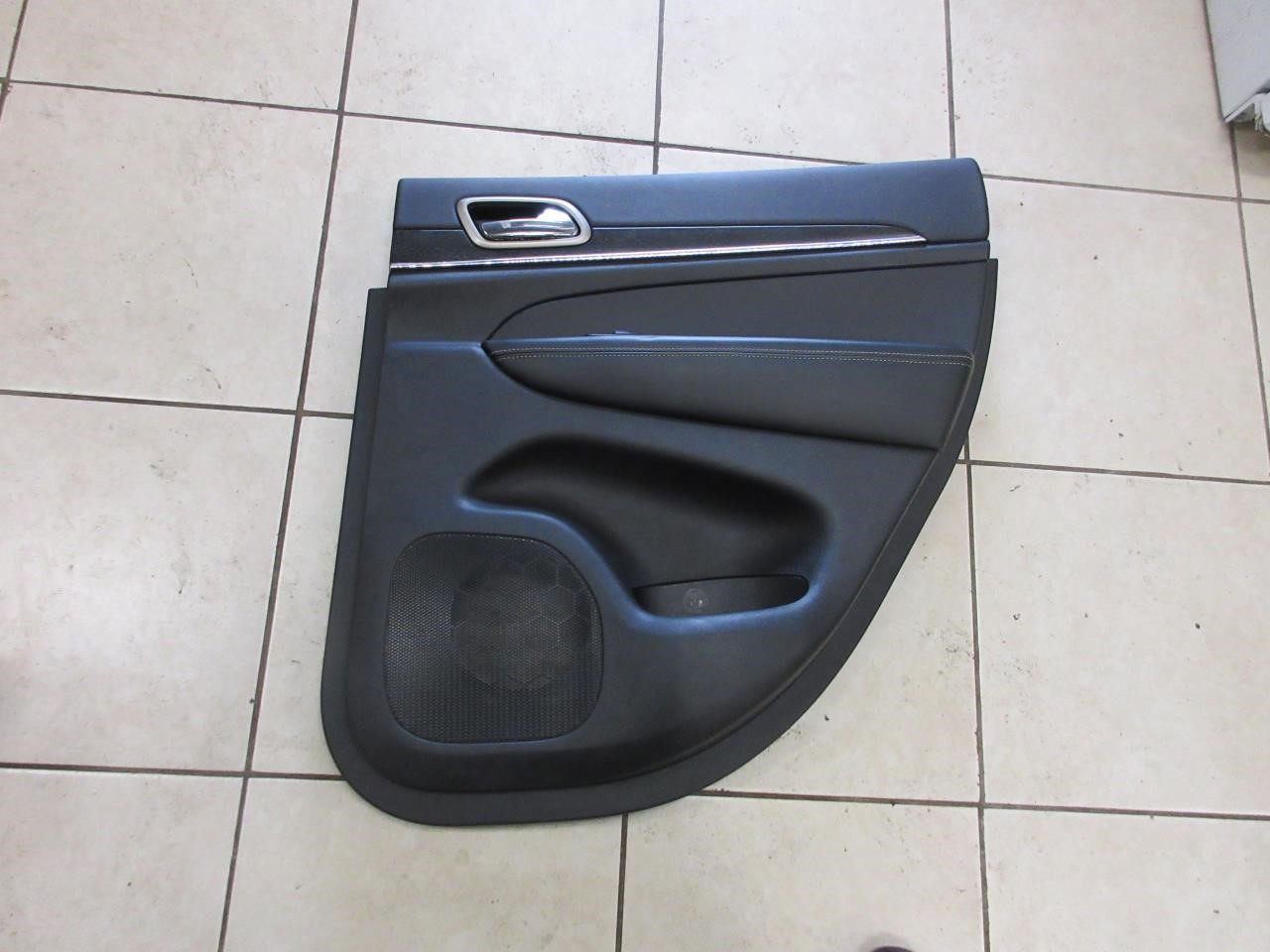 14-17 Jeep Grand Cherokee OEM Rear Right Door Trim Panel Assembly 5LL801X9