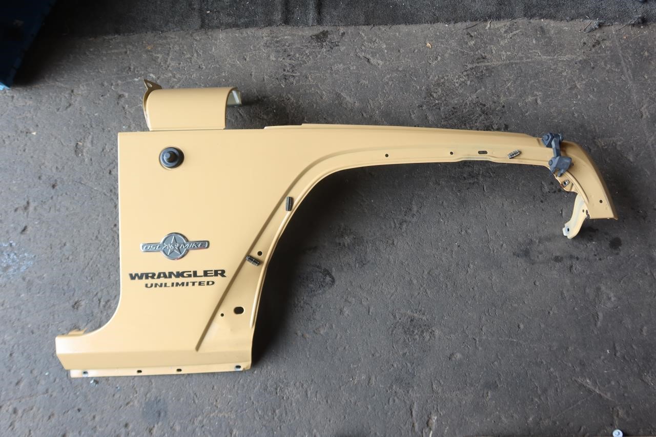 2007-2018 Jeep Wrangler JK OEM Front RH Passenger Fender 68029992
