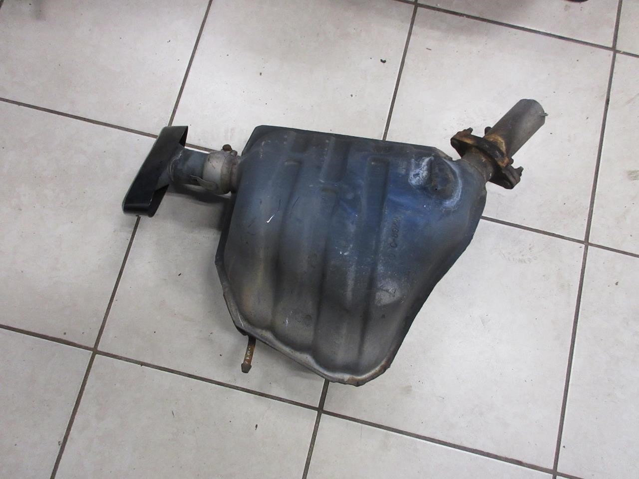 2015-2020 Jeep Grand Cherokee OEM Left Muffler Exhaust Resonator 68304915AA