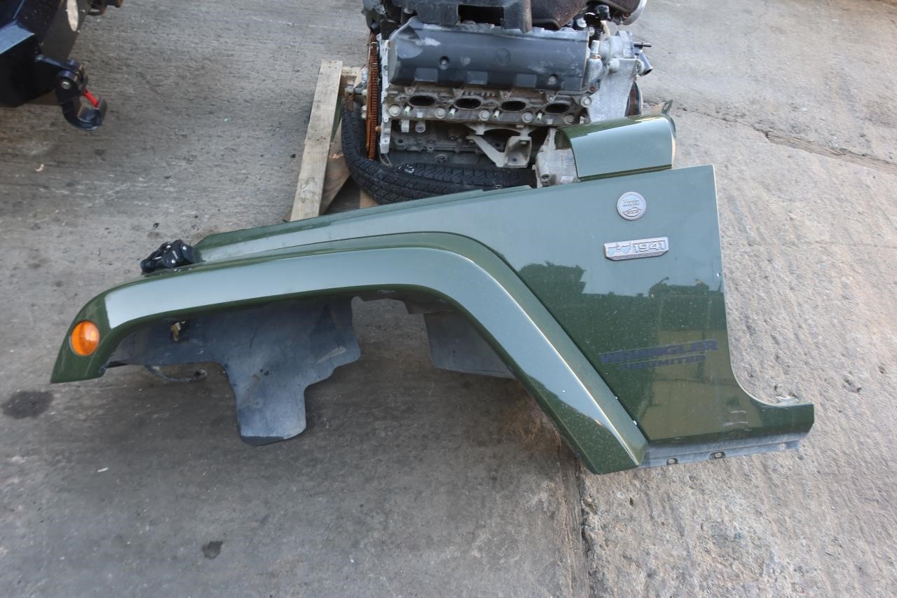 2007-2018 Jeep Wrangler JK OEM Front Left LH Driver Fender PGG Sarge 68029993