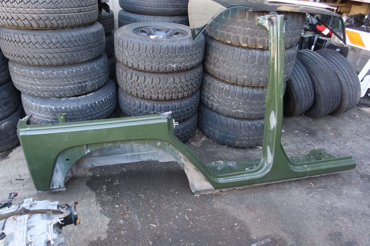 2011-2018 Jeep Wrangler JKU 4 Door OEM Right Passenger Side Body Cut