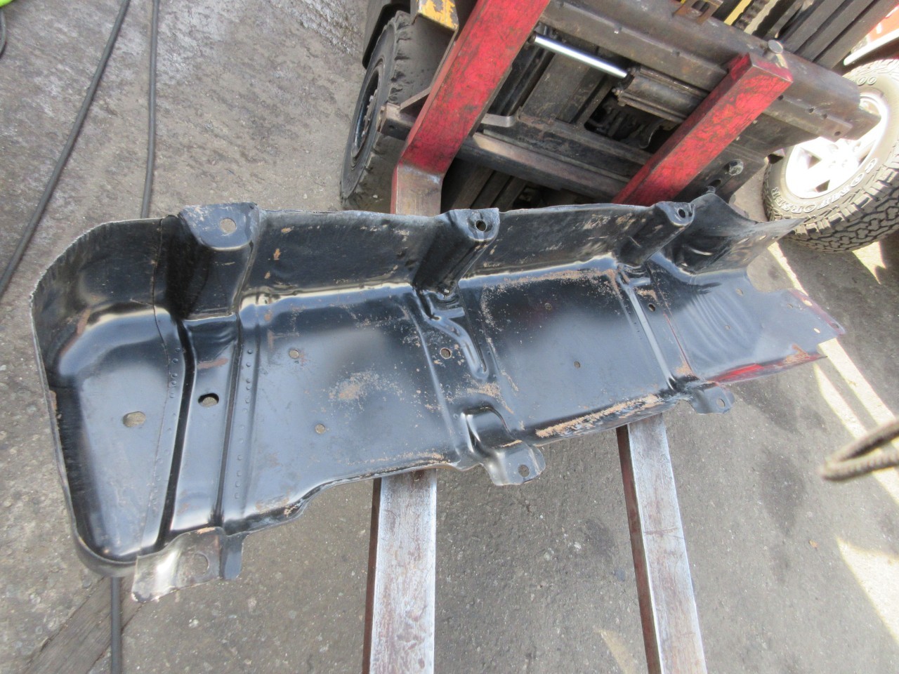 2007-2018 Jeep Wrangler JK JKU 4 Door OEM Fuel Gas Tank Skid Plate 52059747AD