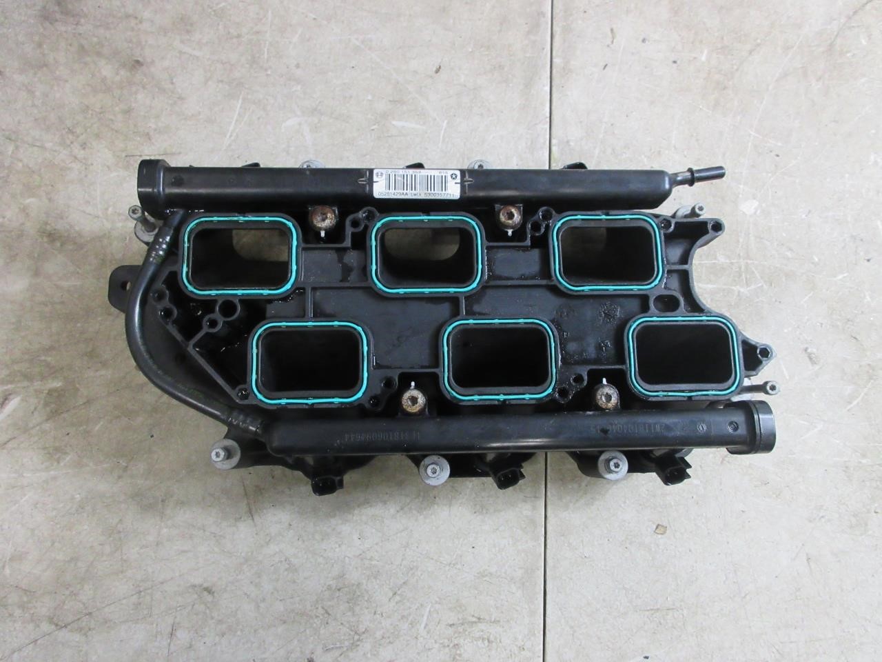 18-23 Jeep Wrangler JL OEM Lower Intake Manifold w/ Fuel Injector Rails 05281800
