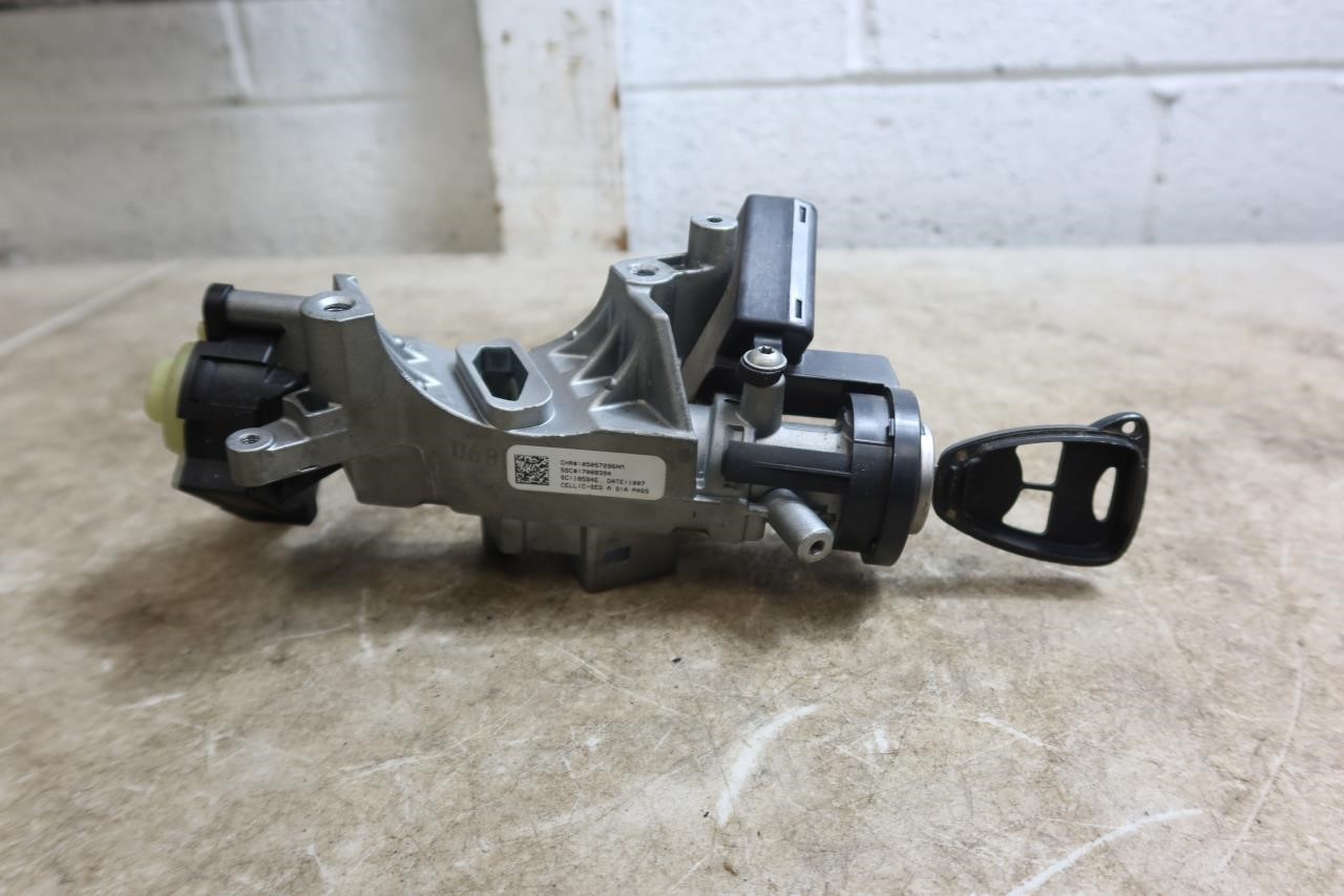 2007-2018 Jeep Wrangler JK JKU OEM Ignition Switch w/ Key 05057296