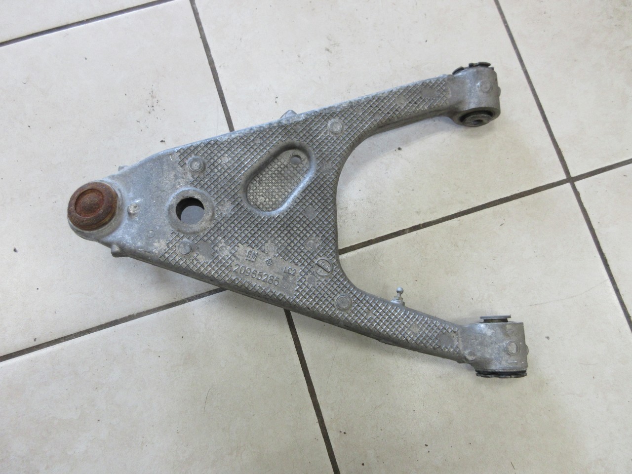 14-19 Chevrolet Corvette C7 OEM Rear Left Suspension Control Arm 20965285