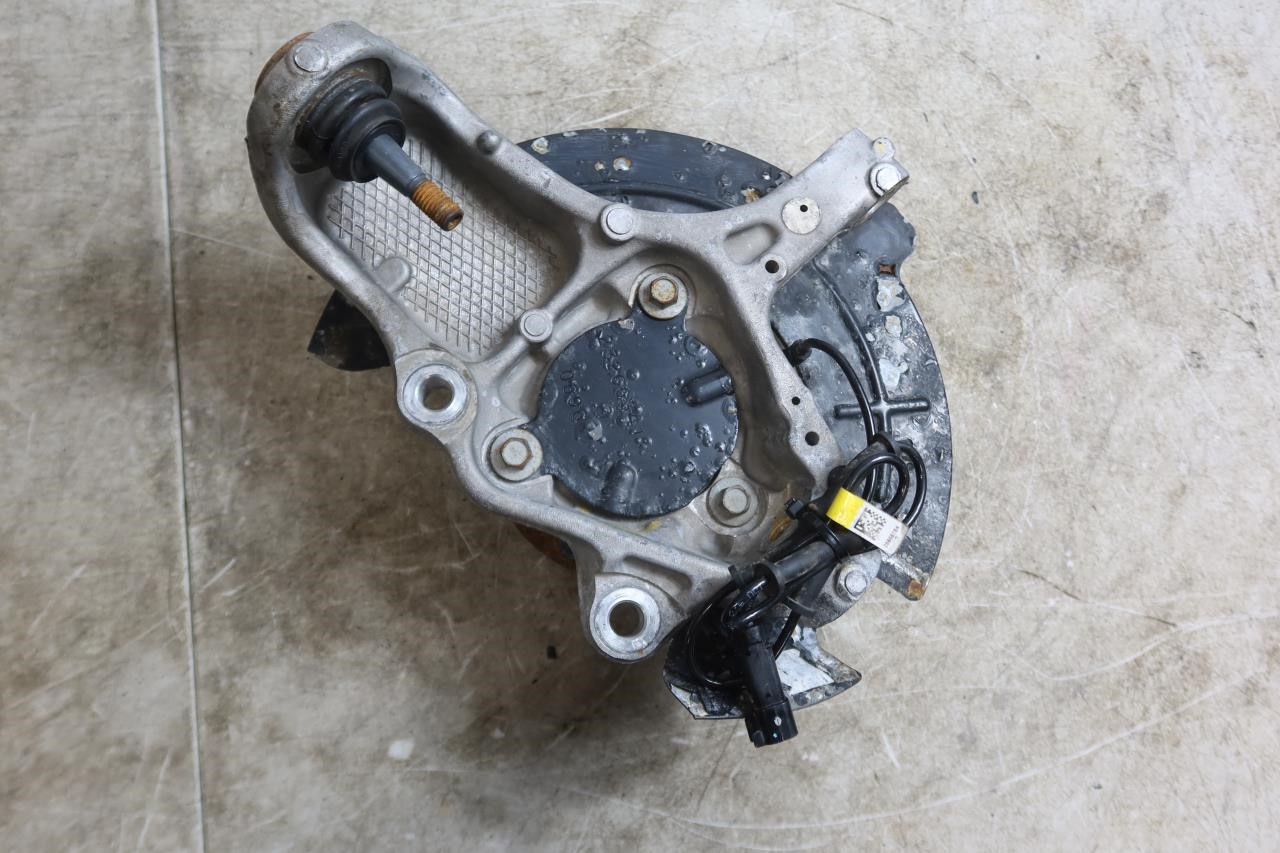 2014-2019 Chevy Corvette C7 OEM Front Left Driver Knuckle Spindle Hub 84036208
