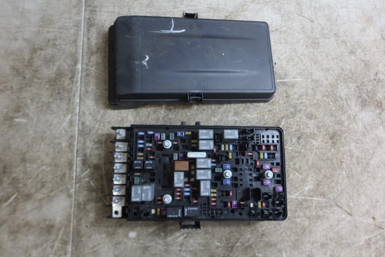 2021 Jeep Wrangler JL 2.0L OEM Engine Fuse Box Assembly 68481784