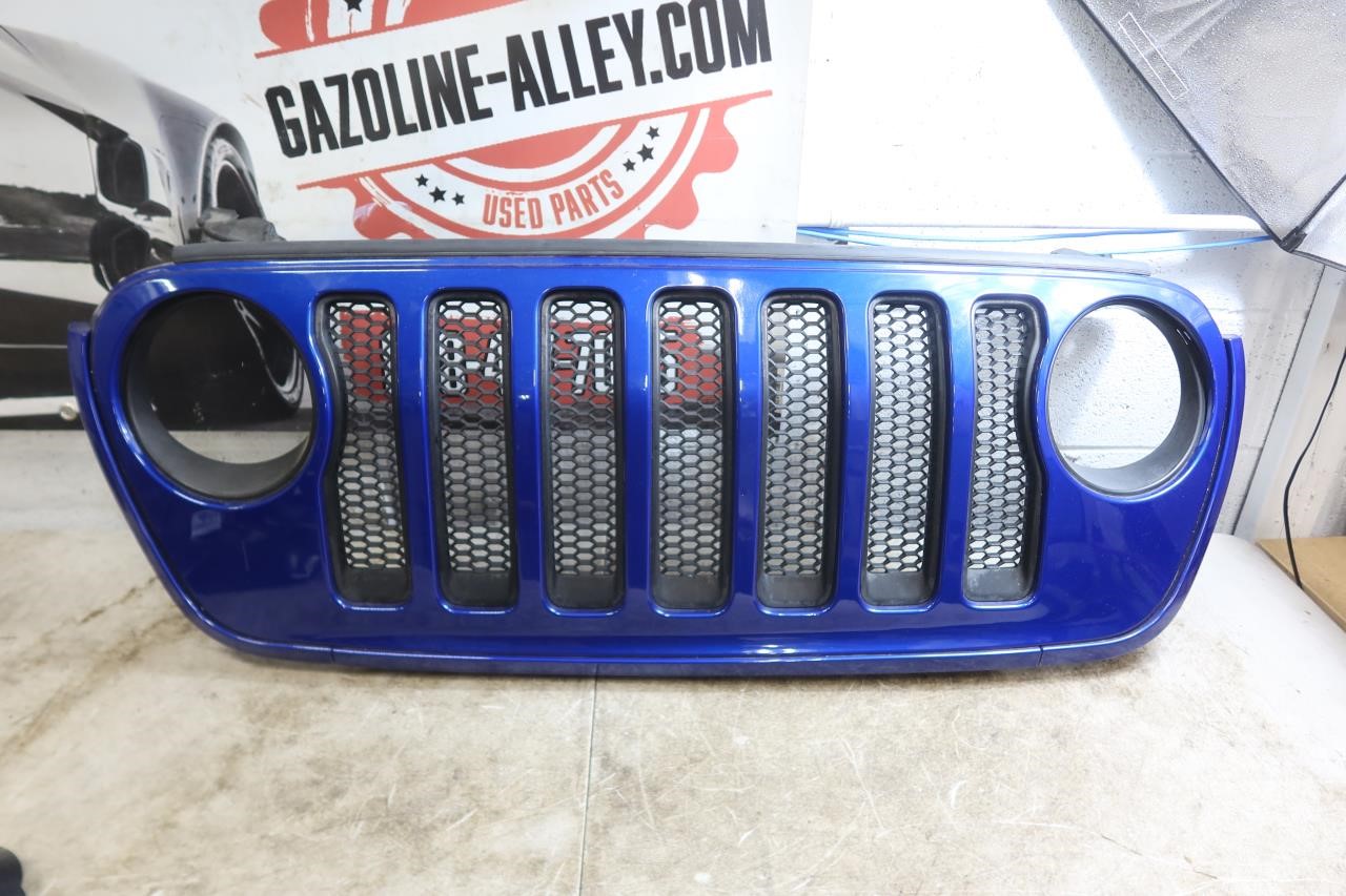 2018-2023 Jeep Wrangler JL Gladiator JT OEM Front Grille Assembly 68316767