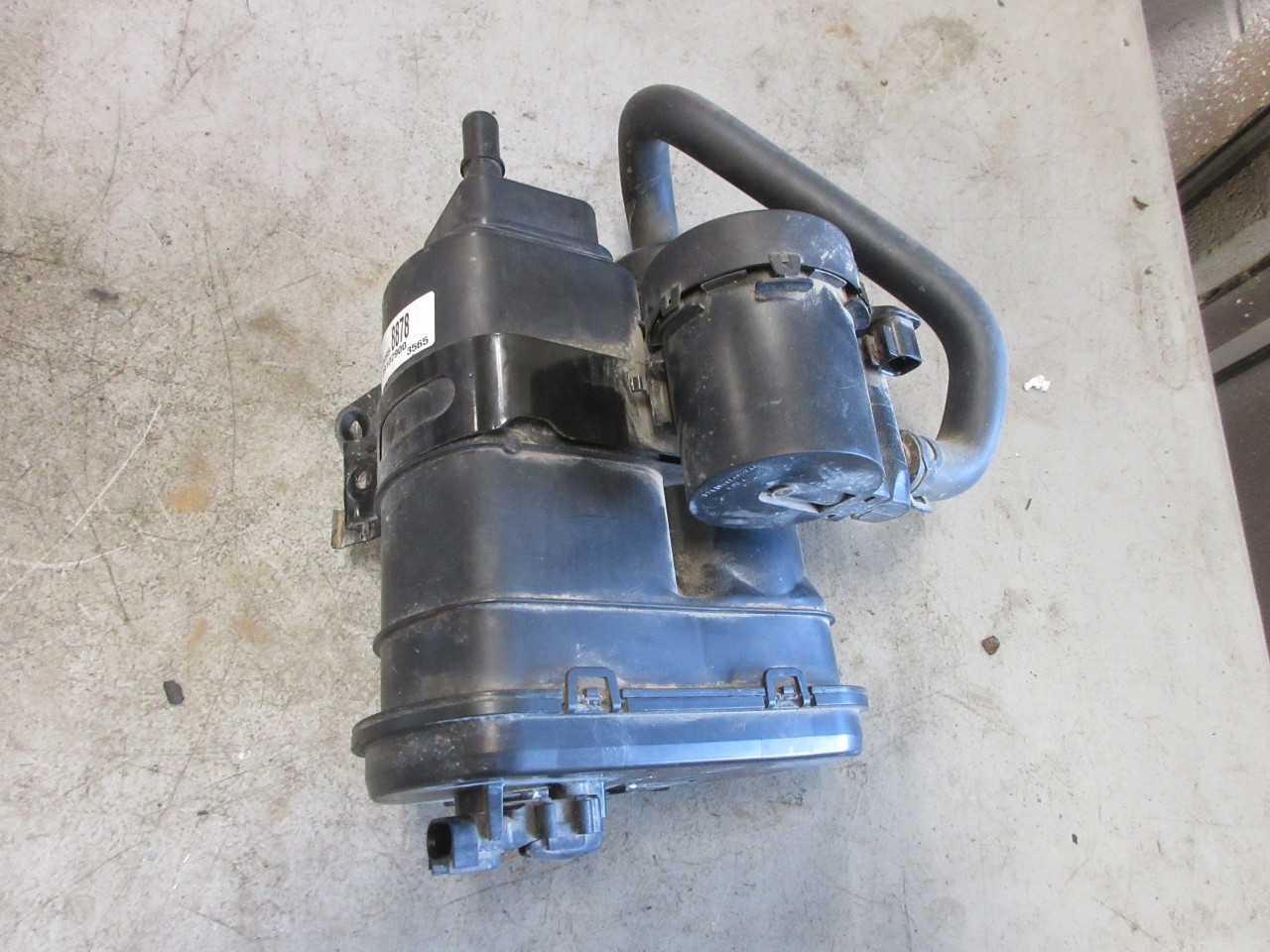 14-19 Chevy Corvette C7 Z06 Fuel EVAP Evaporator Charcoal Canister 20958878