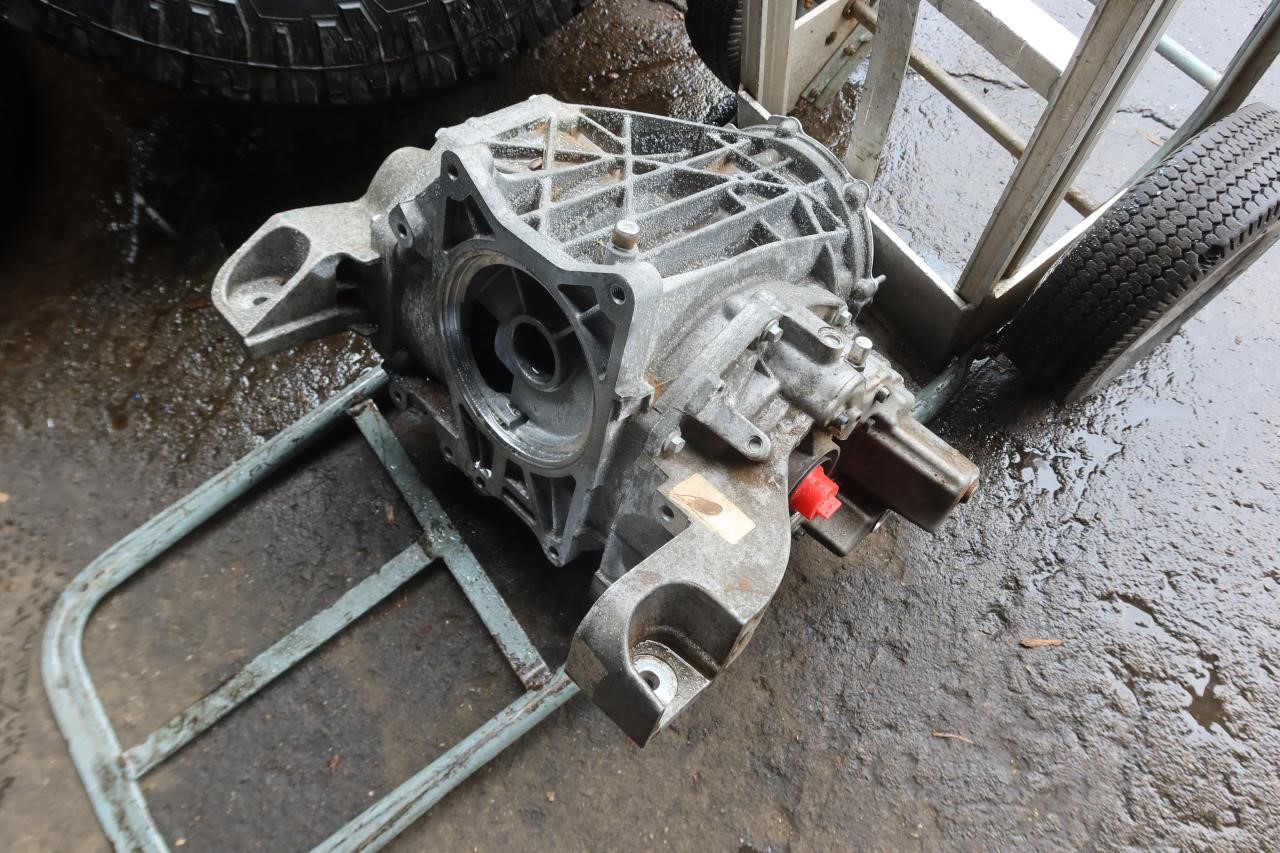 2015-2019 Chevy Corvette C7 Z06 OEM A/T Rear Differential Assembly 23398959