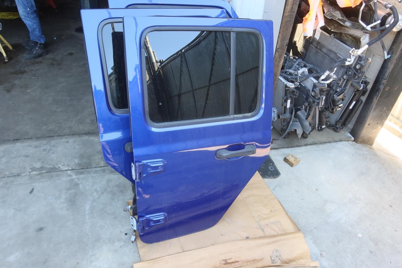 2018-2023 Jeep Wrangler Gladiator OEM Rear Left Driver Door Assembly 68281909