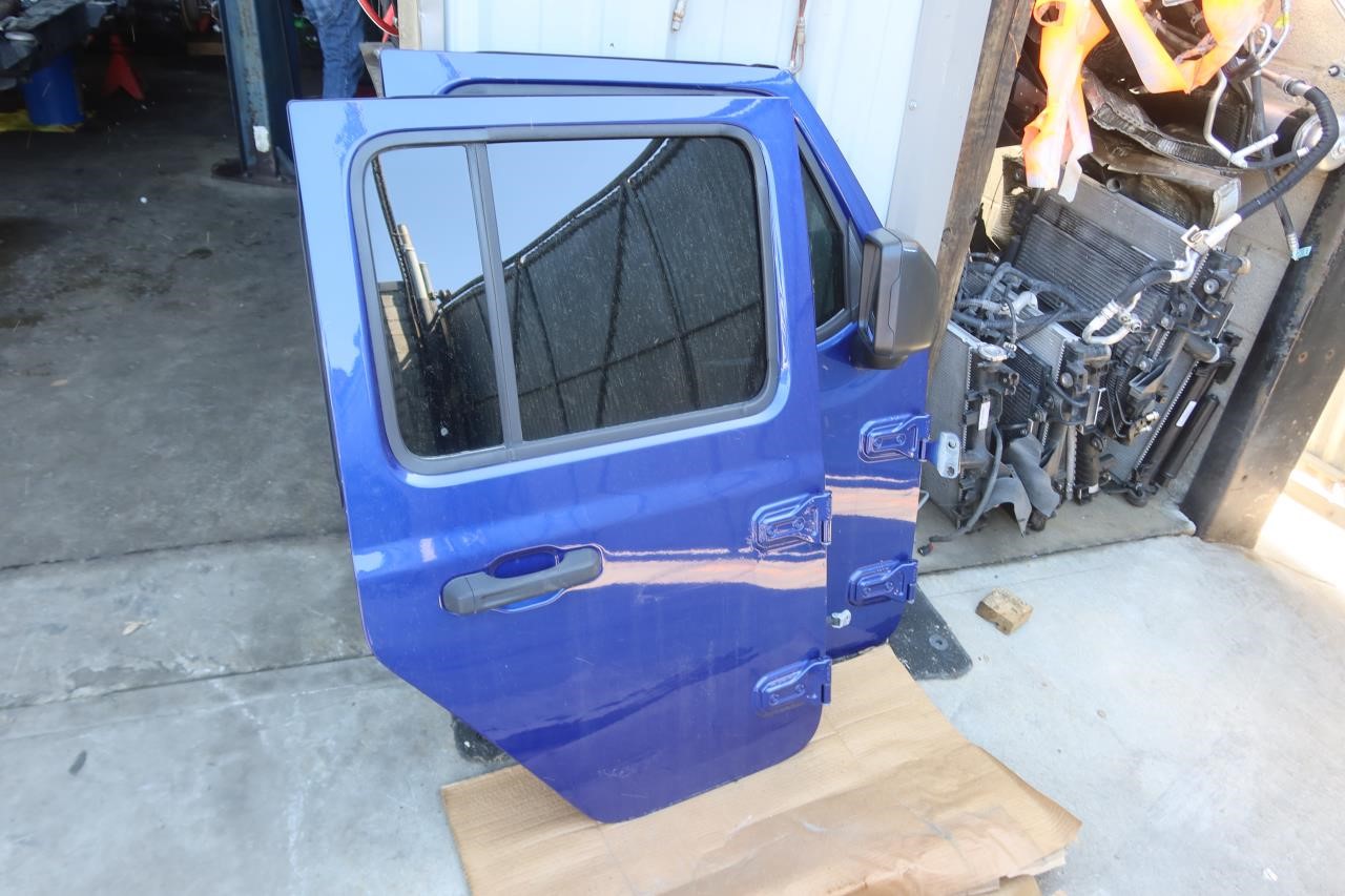 2018-2023 Jeep Wrangler Gladiator OEM Rear Right Passenger Door 68281908