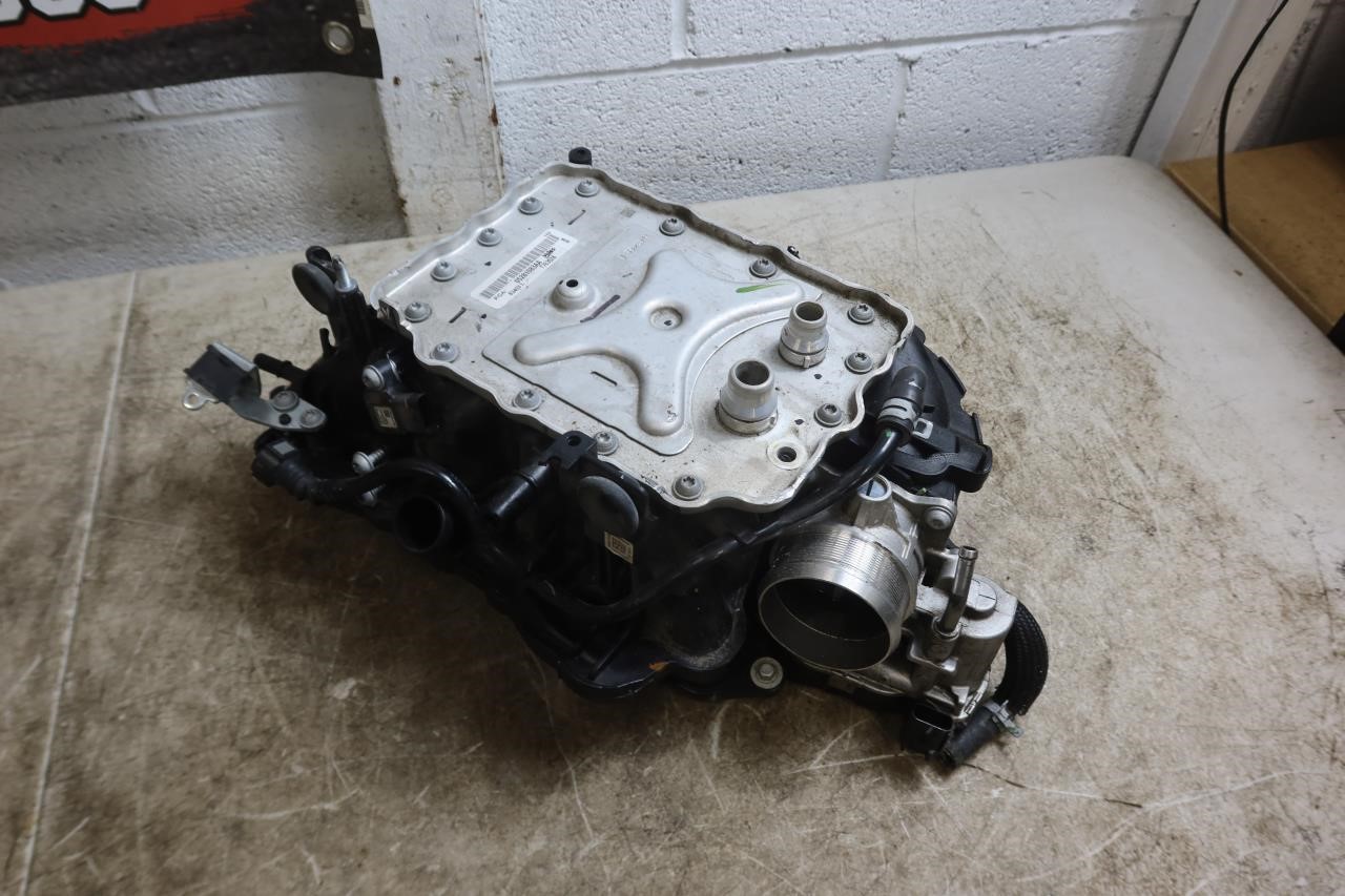 2018-2025 Jeep Wrangler JL 2.0L OEM Intake Manifold w/ Throttle Body 05281512