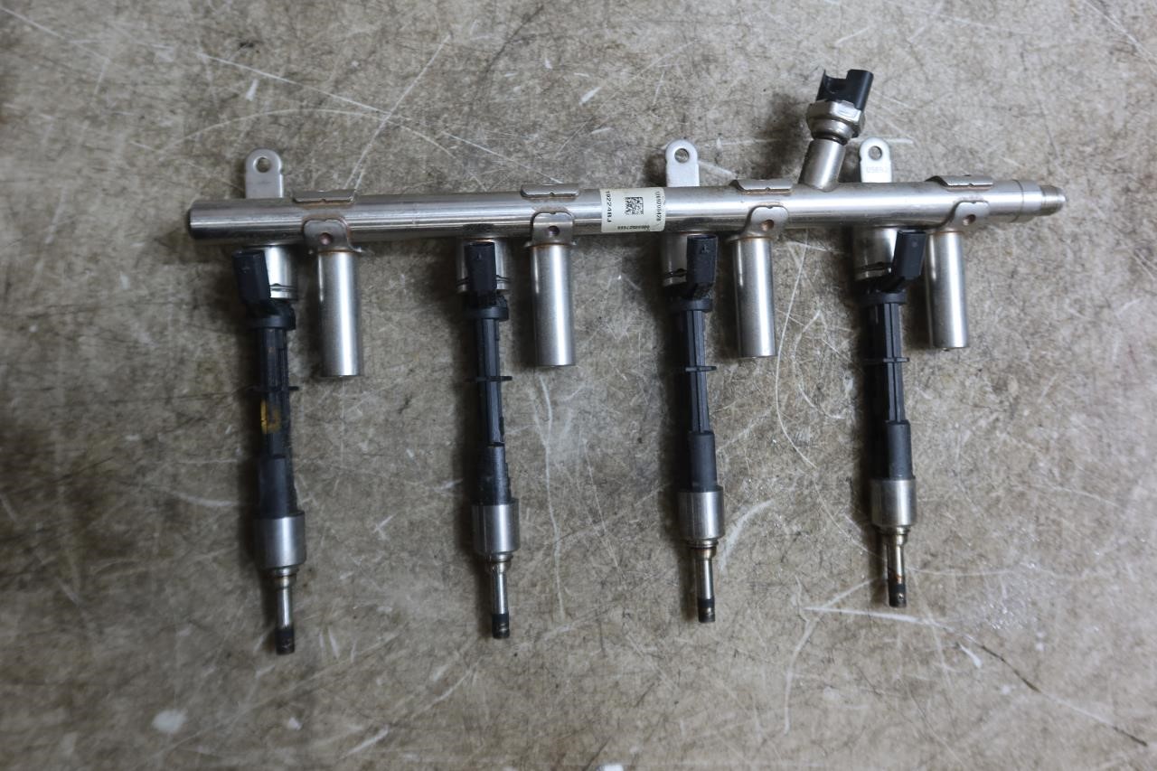 2018-2023 Jeep Wrangler JL 2.0L OEM Engine Fuel Rail Injectors 05281482