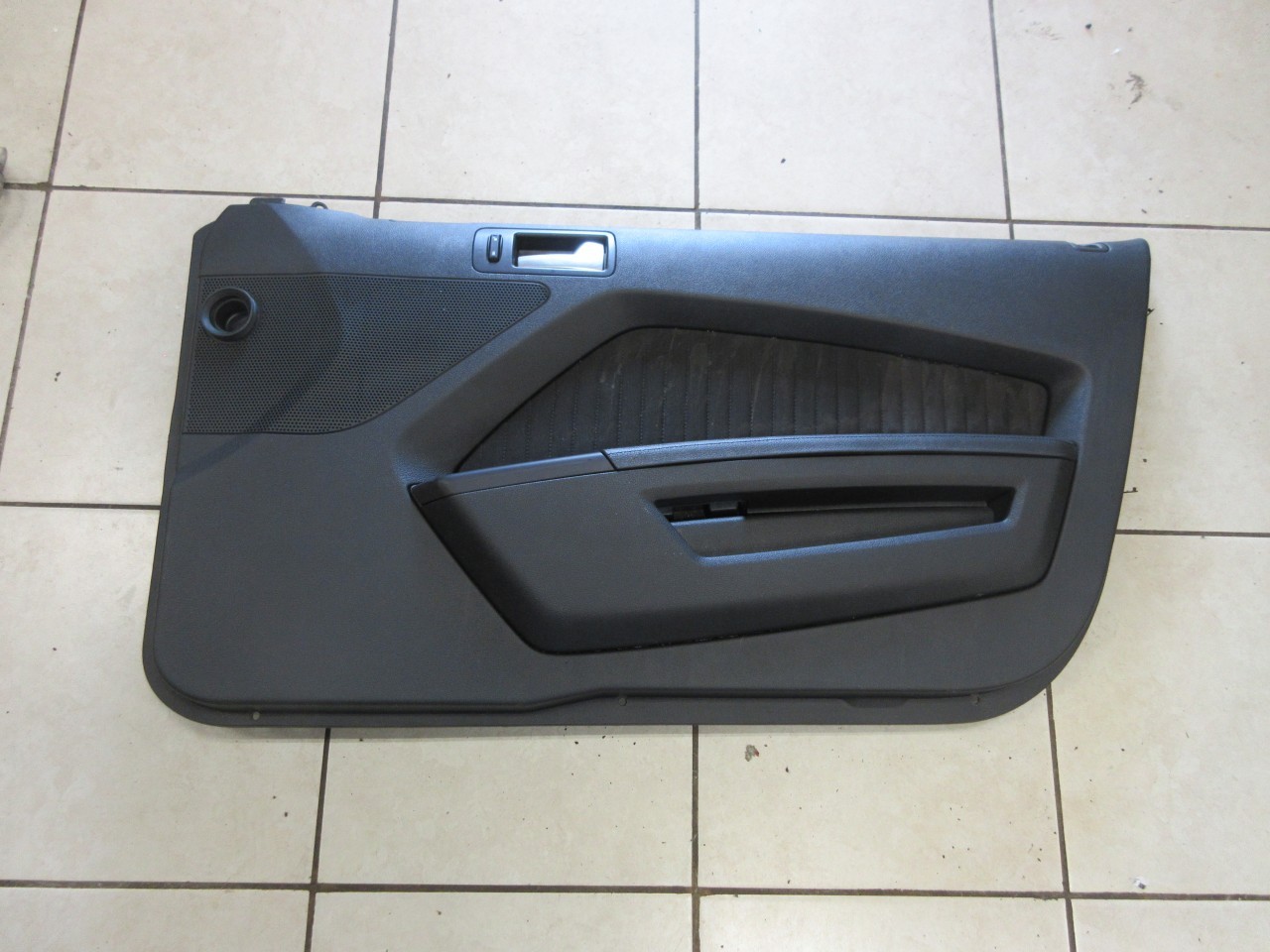 13-14 Ford Mustang OEM Front Right Passenger Door Trim Panel DR3Z 6323942