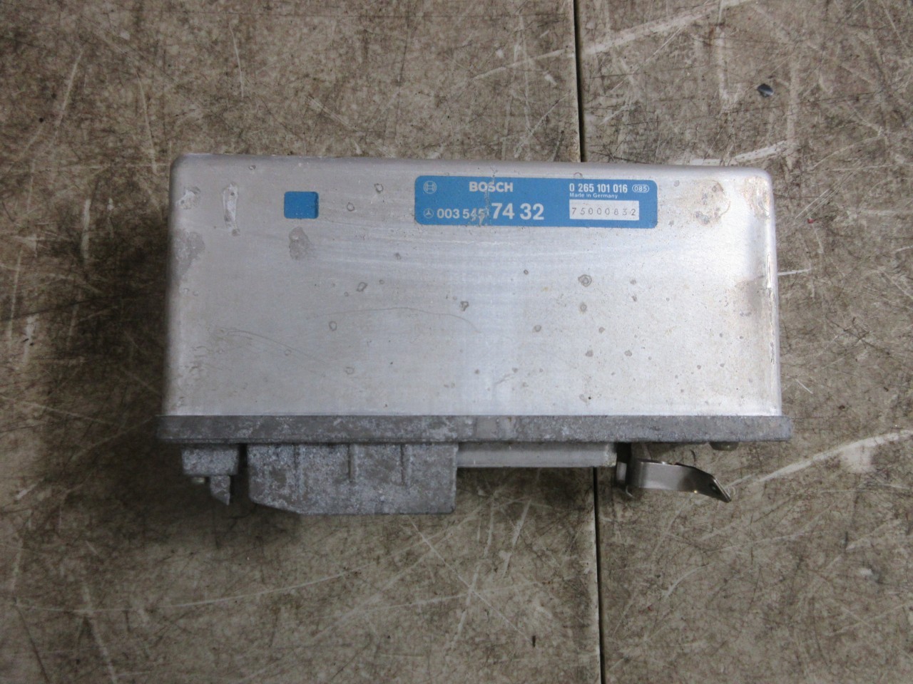 81-93 Mercedes R107 560SL W126 560SEC Bosch ABS Control Module 