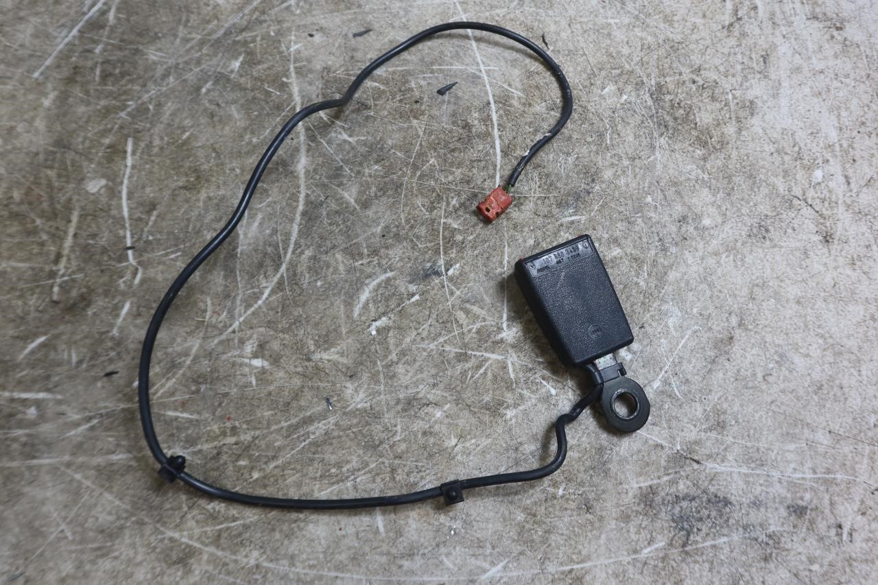 Mercedes Benz R107 560SL OEM Right Front Seat Belt Buckle 1078603469