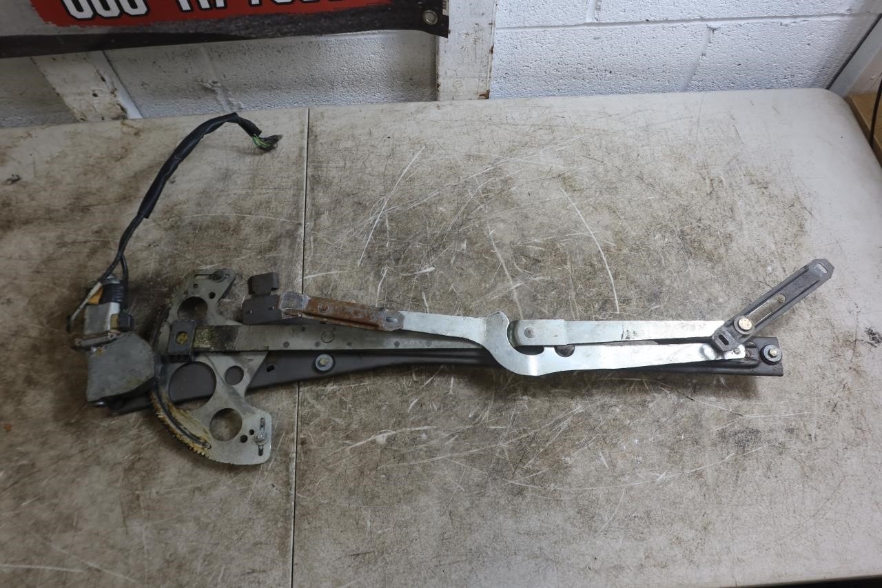 72-89 Mercedes R107 450SL 560SL OEM Right Passenger Window Regulator w/ Motor