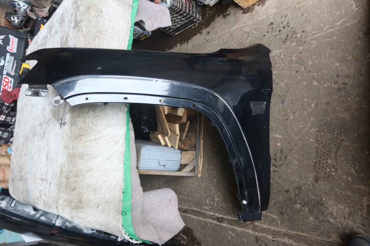 2011-2022 Jeep Grand Cherokee OEM Left Driver Fender 55369597