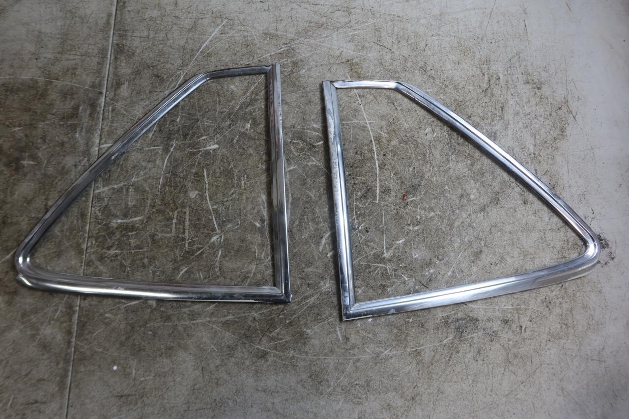 72-89 Mercedes R107 450SL 560SL Rear Side Quarter Window Trim Molding Chrome