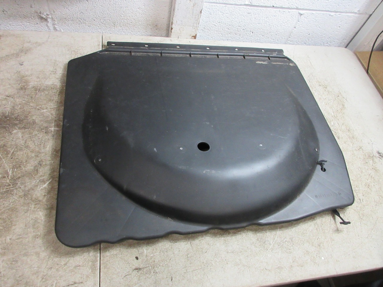 73-89 Mercedes R107 OEM 380 450 560 Trunk Spare Tire Cover 1076905530 