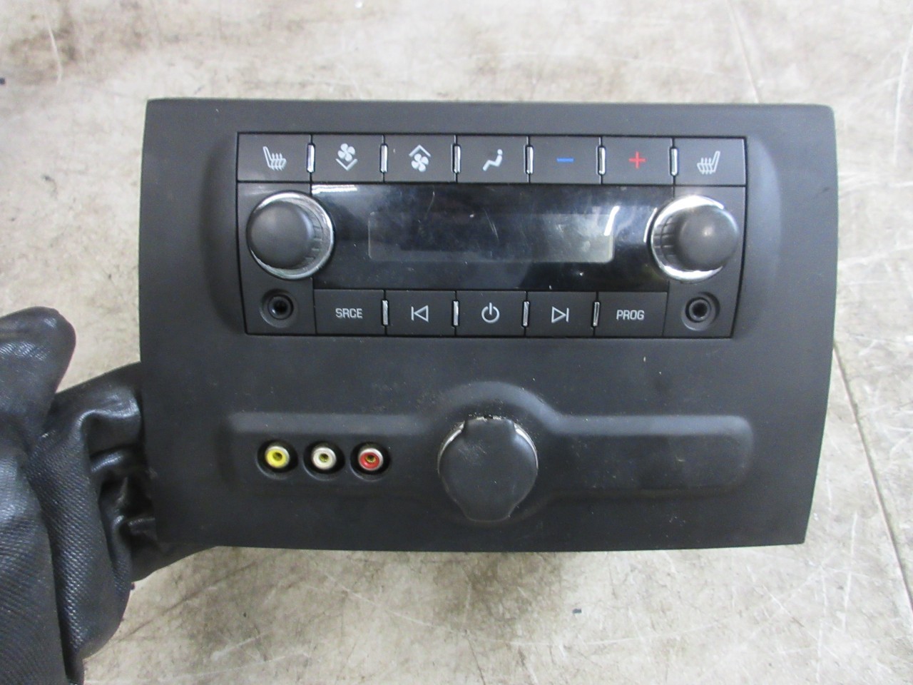 2007-2014 Cadillac Escalade OEM Heater A/C & Radio Control Module 15886900