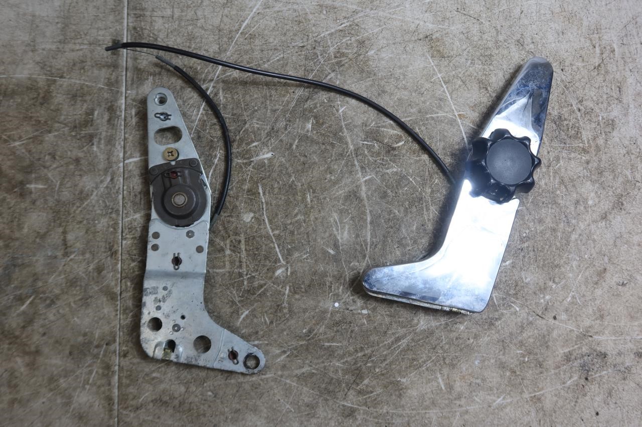 Mercedes R107 350SL 380SL 450SL 560SL OEM Right Seat Back Adjuster 0019101186