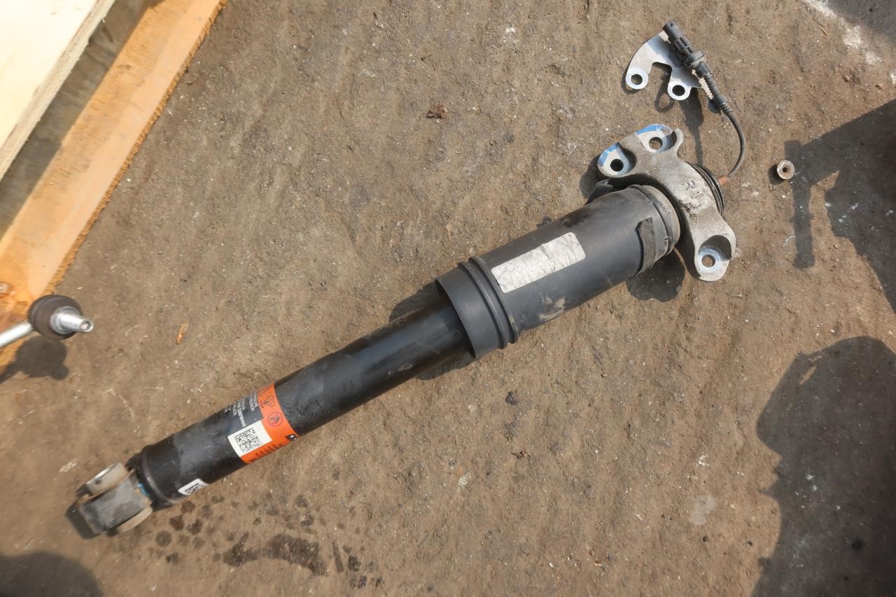 2016-2024 Chevy Camaro OEM Rear Right Passenger Shock Strut 84219921