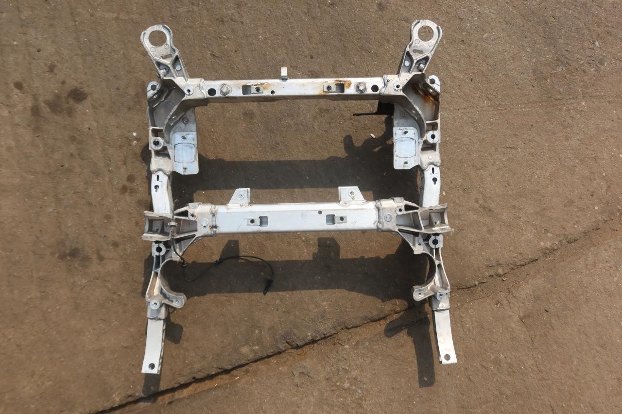 2016-2024 Chevy Camaro 6.2L OEM Front Suspension Crossmember K Frame 84776046