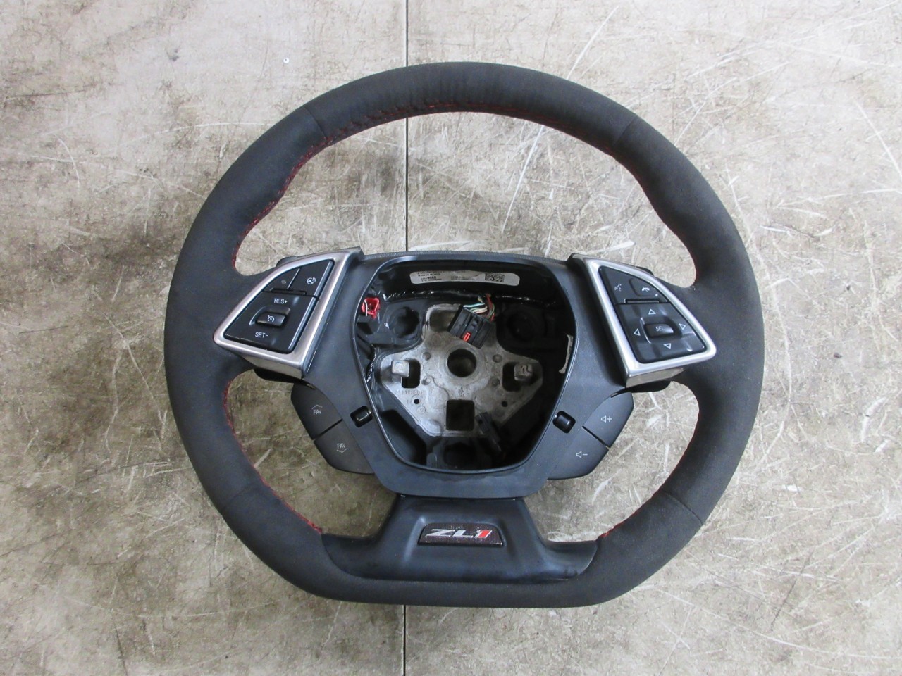 18-2024 Chevrolet Camaro ZL1 OEM Automatic Suede Steering Wheel 84449688