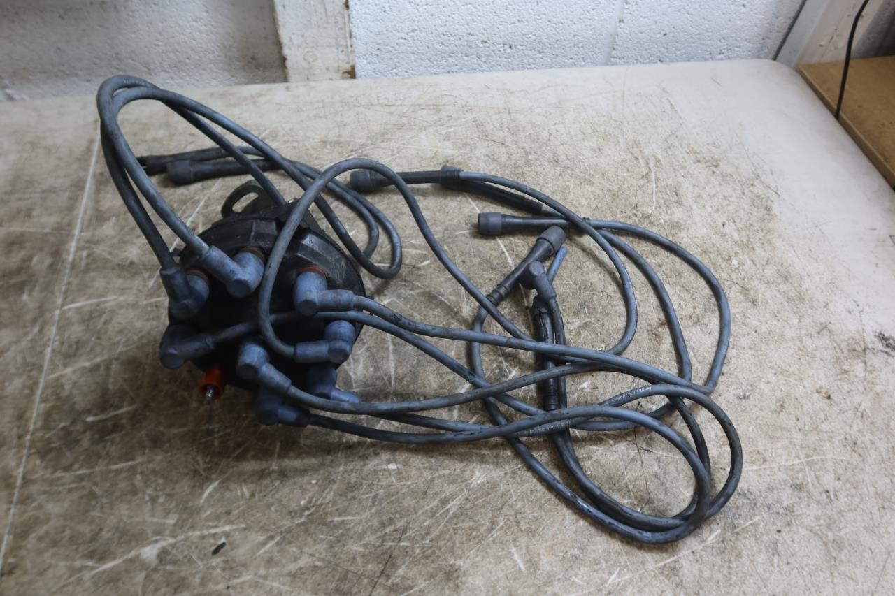 1986-1991 Mercedes Benz R107 560SL OEM Engine Ignition Distributor 1235522392