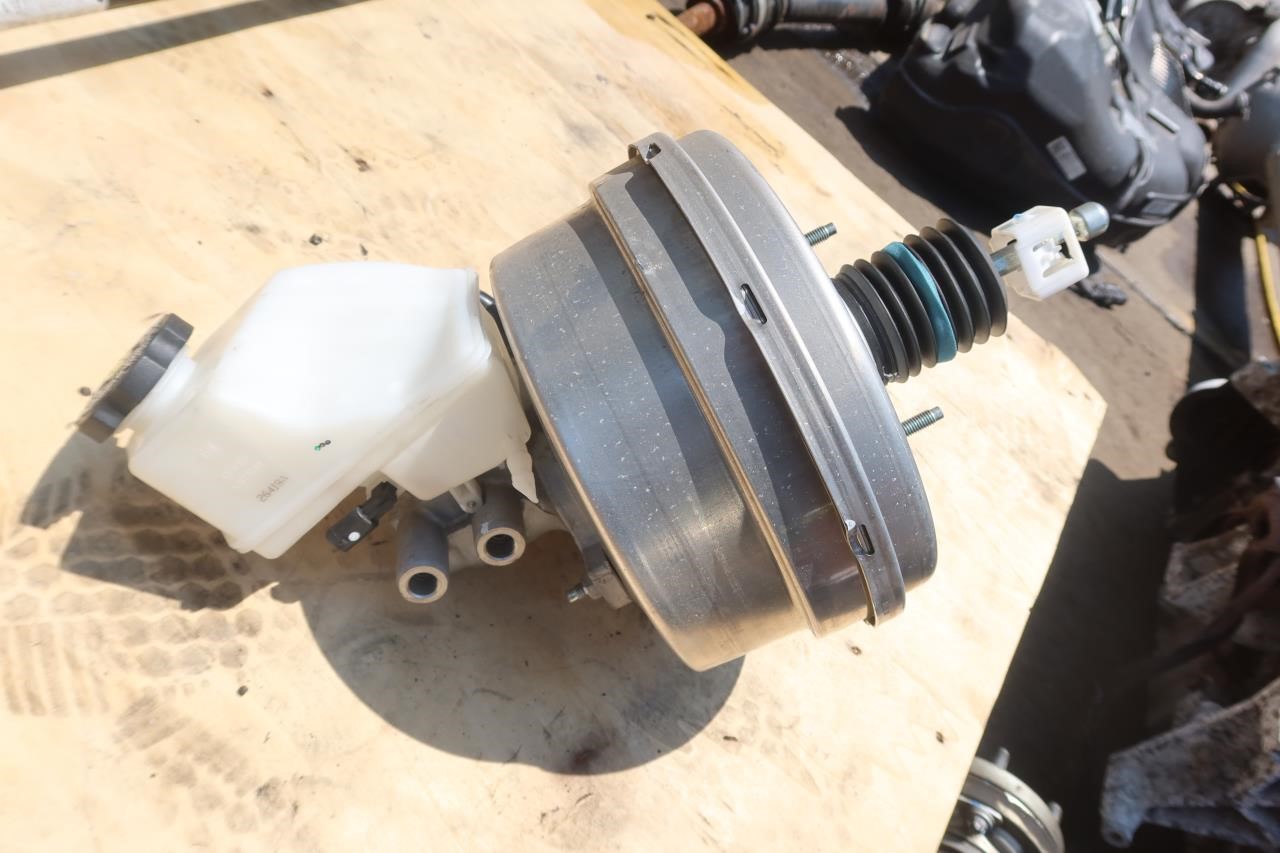 2016-2020 Chevy Camaro ZL1 OEM Brake Booster w/ Brake Cylinder 84456304