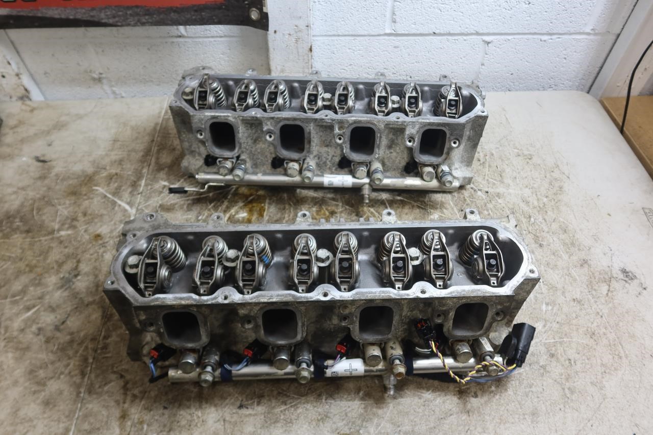 2015-2019 Chevy Corvette C7 LT1 OEM Left & Right Cylinder Head Pair 