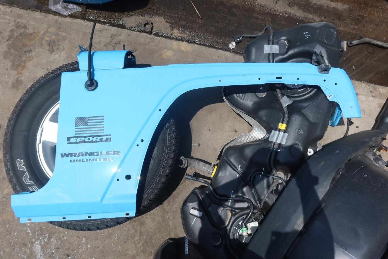 2007-2018 Jeep Wrangler JK OEM Front RH Passenger Fender PQB 68029992