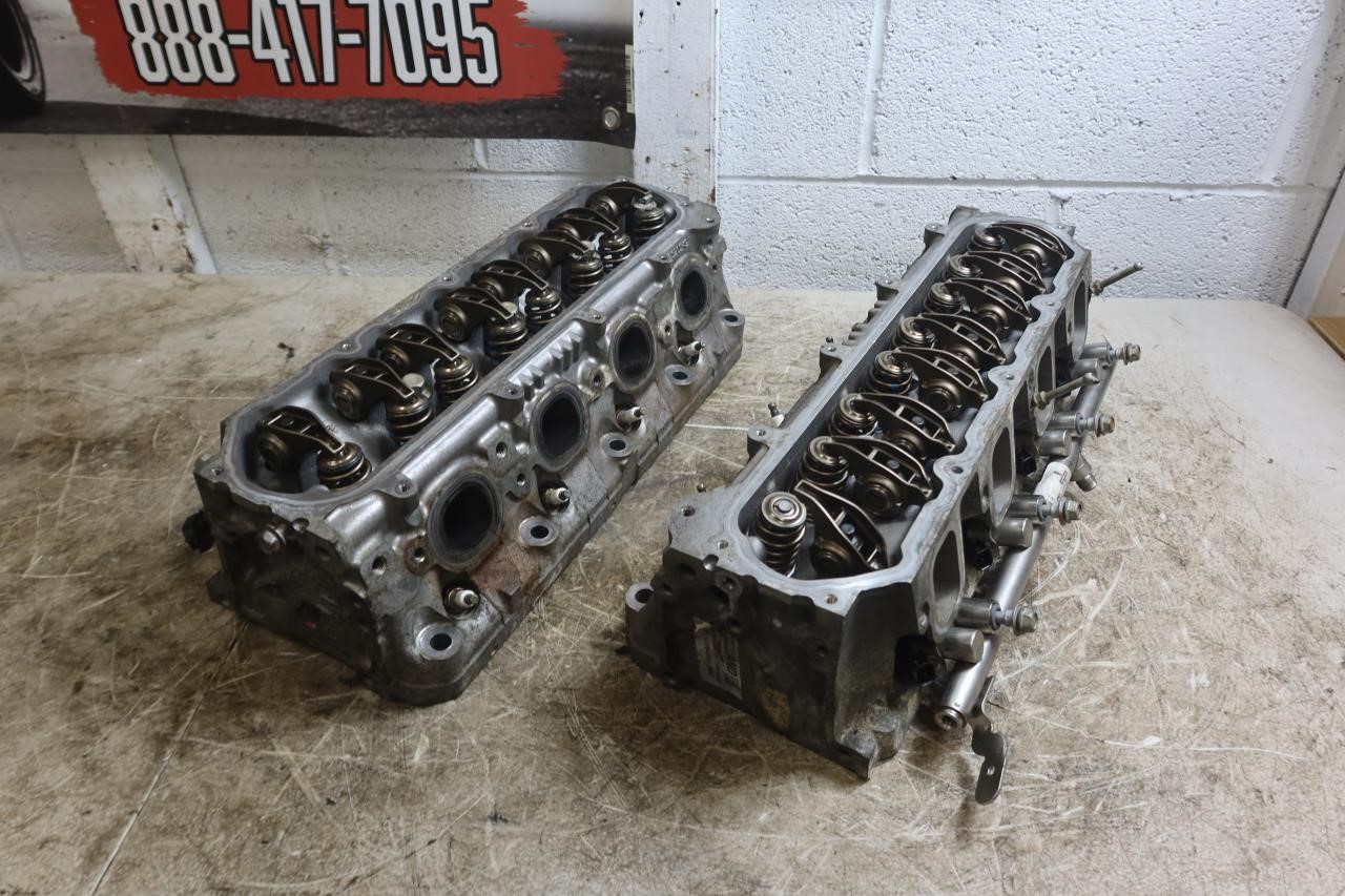2015-2019 Chevy Corvette C7 LT1 OEM Left & Right Cylinder Head Pair 
