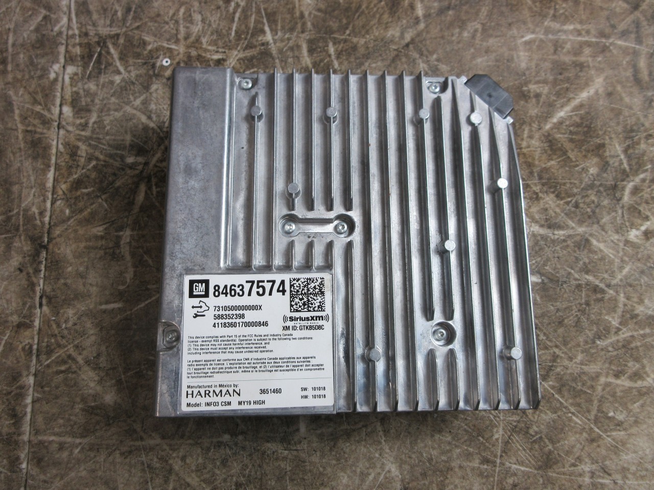 2019 Chevrolet Camaro ZL1 OEM Harman Radio Receiver Module 84637574