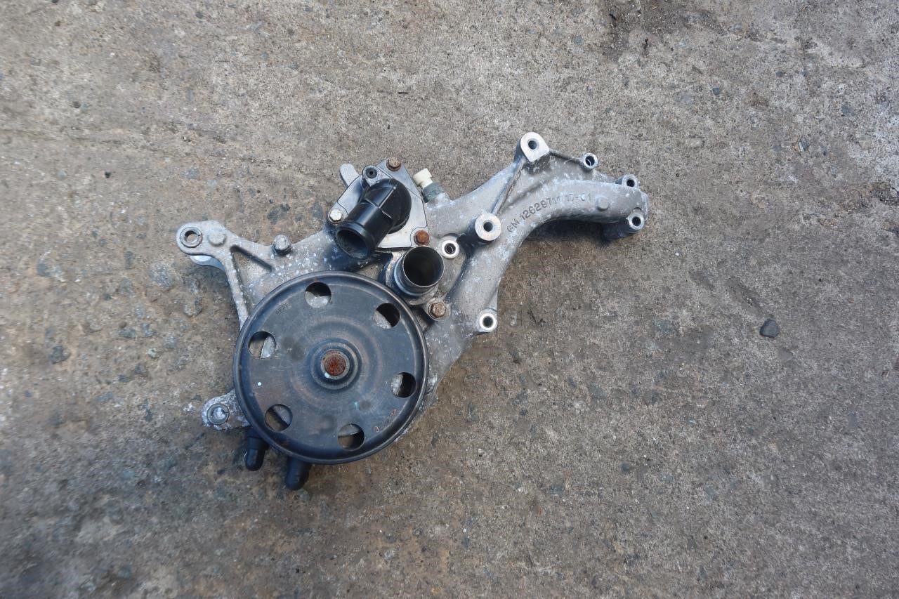 2015-2019 Chevy Corvette C7 OEM Water Pump Housing Assembly 12685731