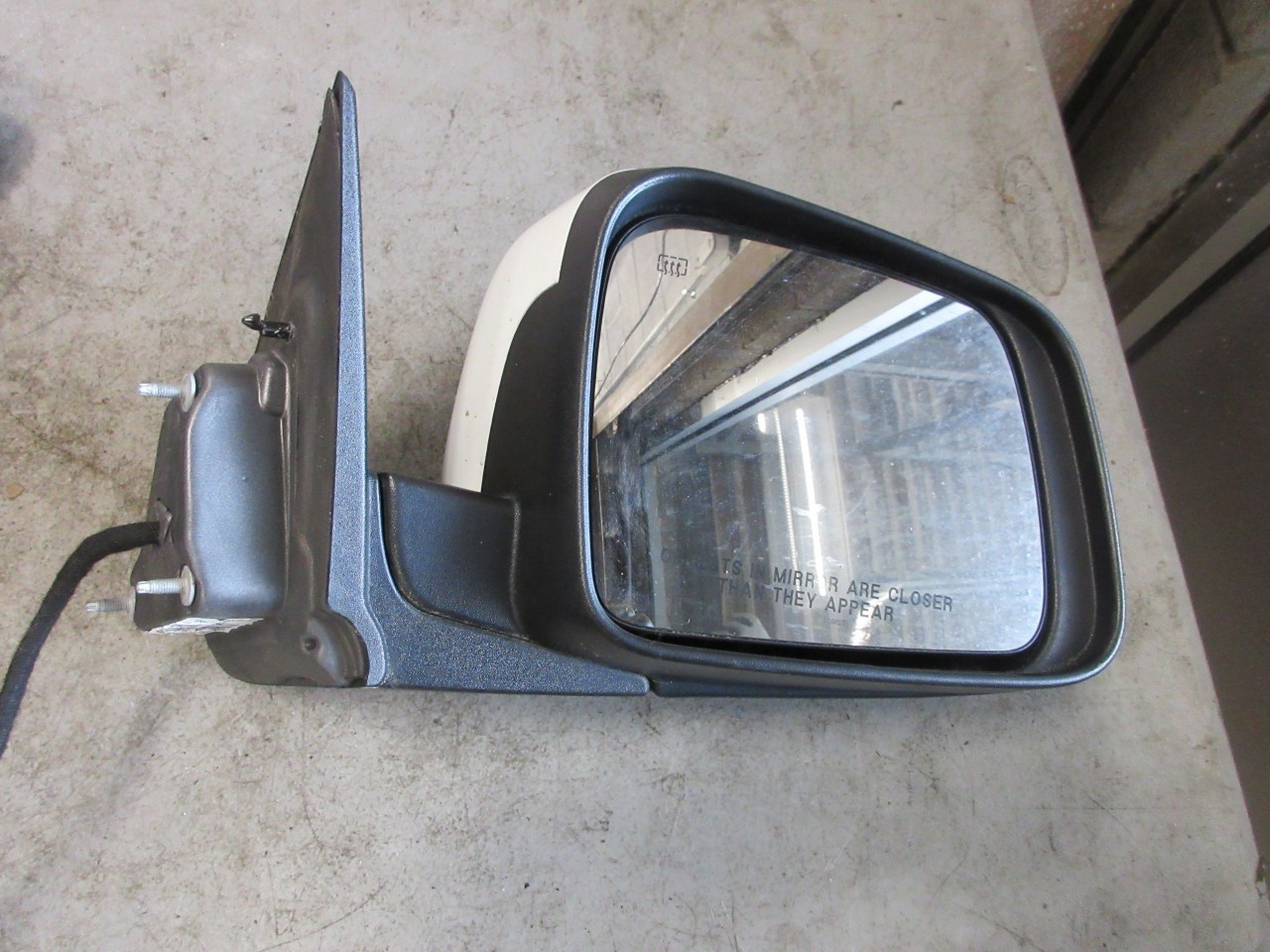 2013-2022 Dodge Durango OEM Right Passenger Side View Mirror Heated 5SH44