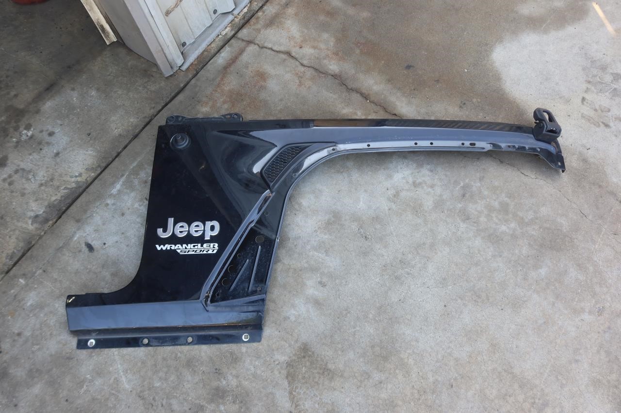 2018-2023 Jeep Wrangler JL OEM Front Right RH Passenger Fender 68281946