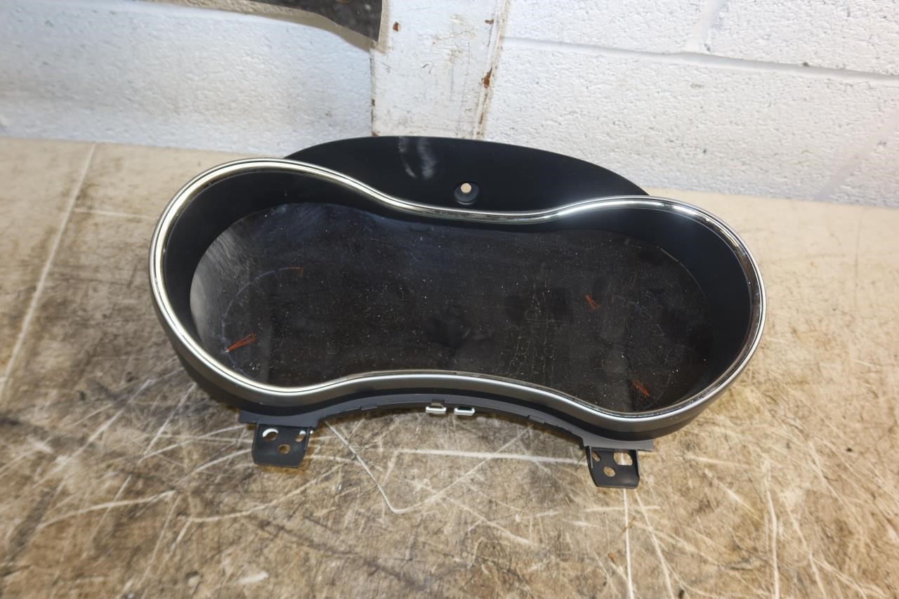 2019 Jeep Grand Cherokee OEM Instrument Cluster Assembly 68402736