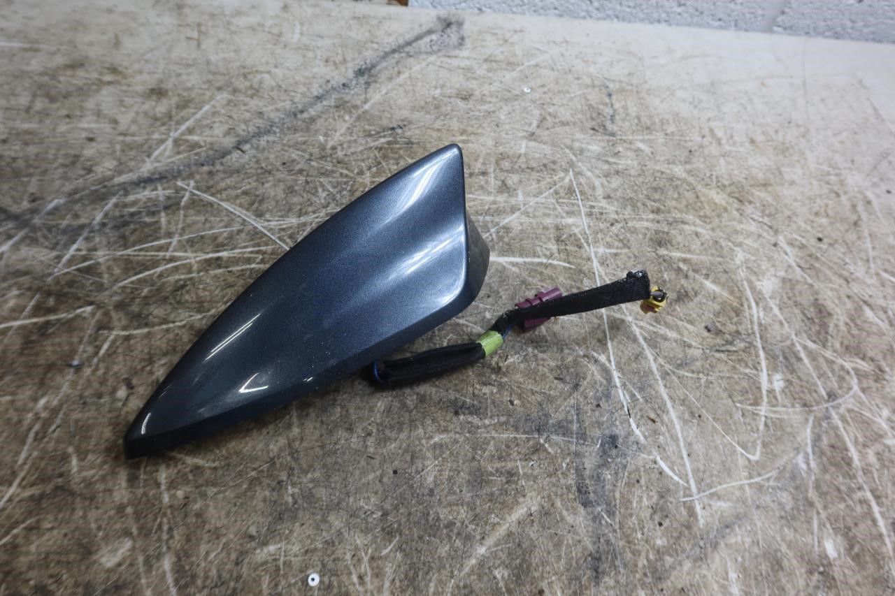 2016-2022 Chevy Camaro ZL1 OEM Sharkfin Antenna Assembly 84570613