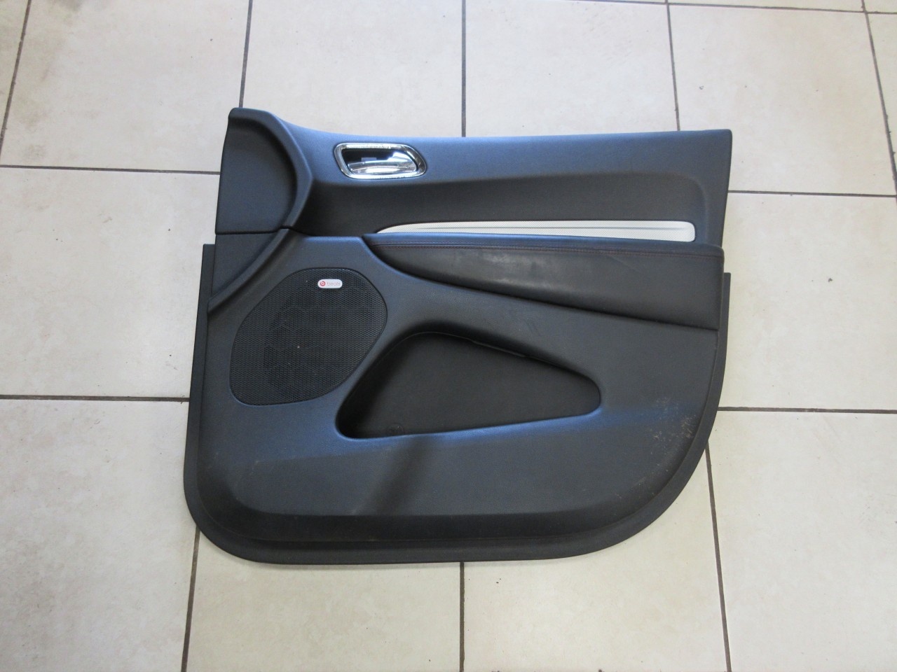 2018 Dodge Durango R/T OEM Front Right Passenger Door Trim Panel 62015814