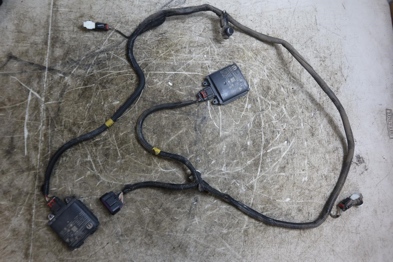 2021 Dodge Durango OEM Rear Bumper Harness w/ Blind Spot Modules 68252364