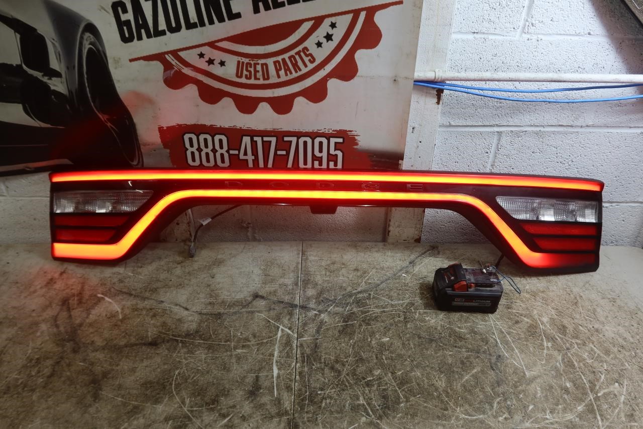 2014-2025 Dodge Durango OEM Lift Gate Center Tail Light w/ Camera 68530336