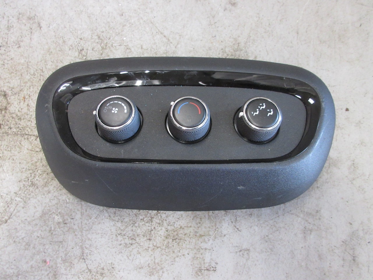 2018-2025 Dodge Durango OEM HVAC Auxiliary Control 68368988