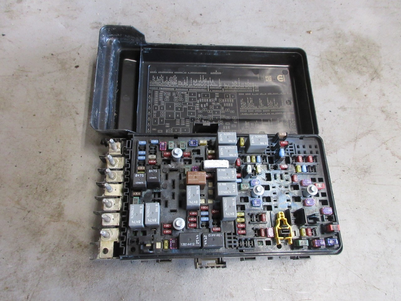 2021 Jeep Wrangler JL 2.0L OEM Engine Fuse Box Assembly 68481784
